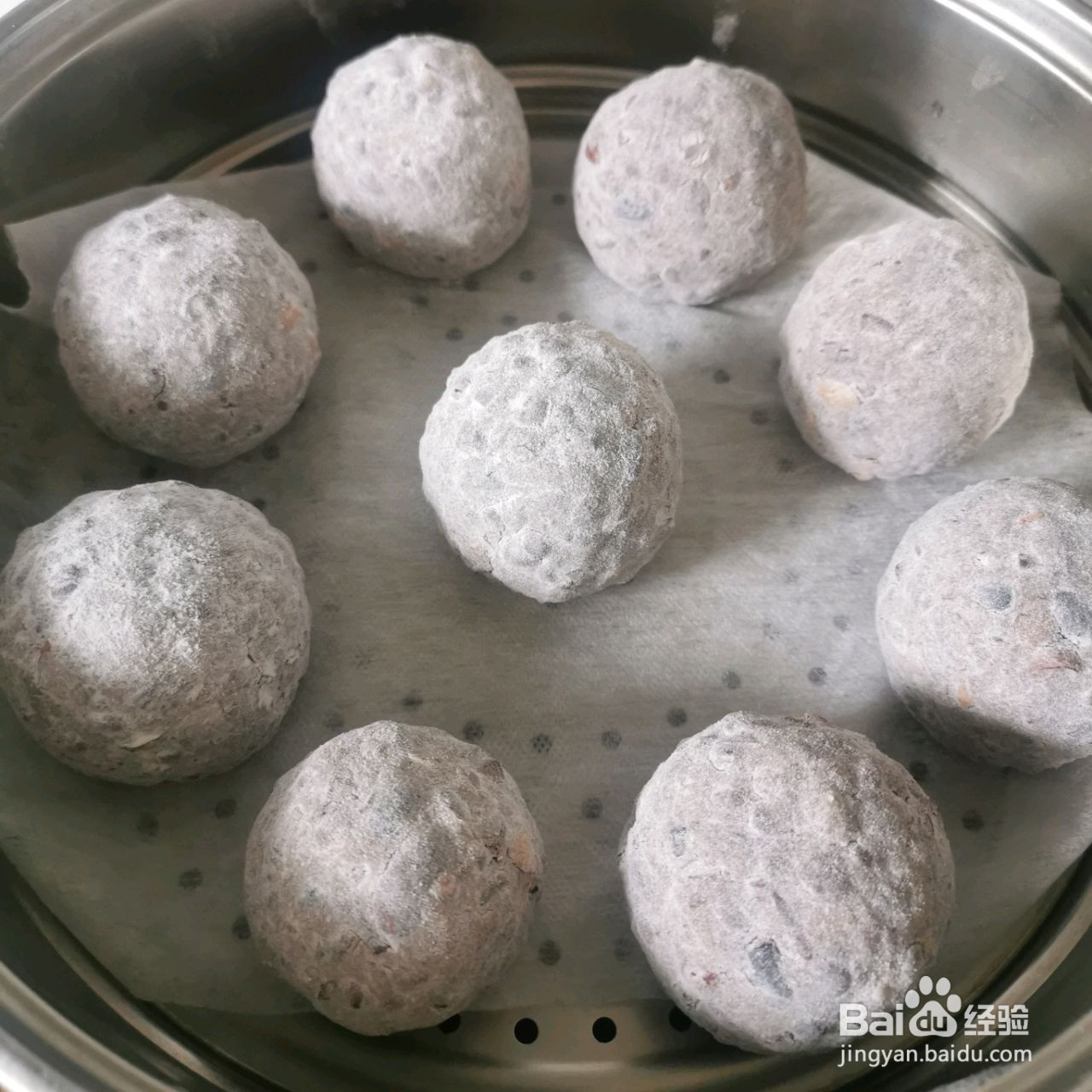 粘豆包杂粮料足的做法