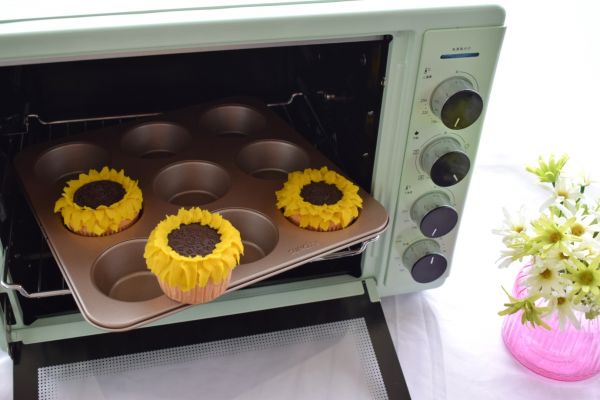 向日葵纸杯蛋糕