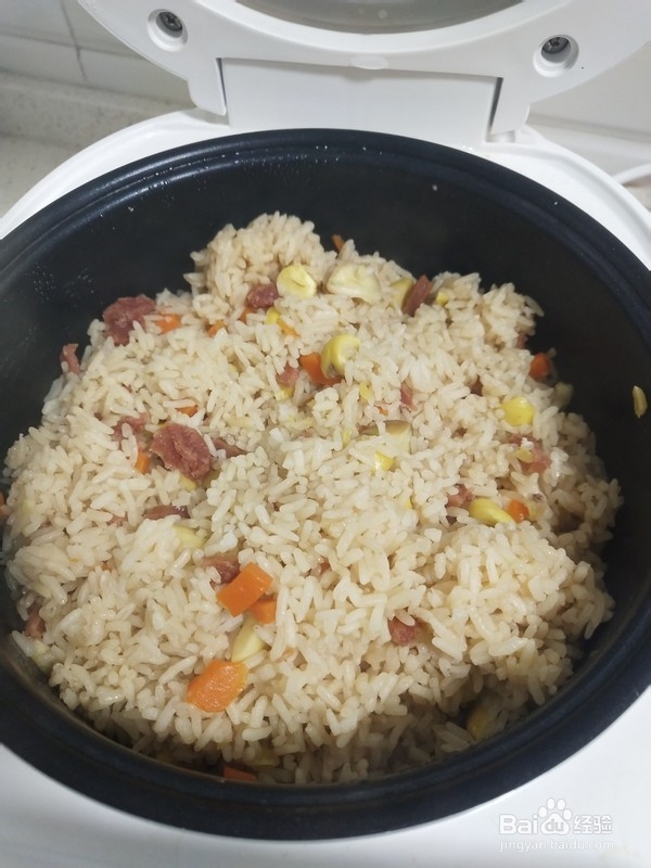 板栗腊肉饭做饭