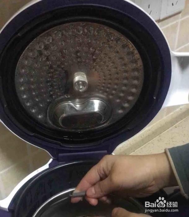 双椒蒸鲈鱼的做法