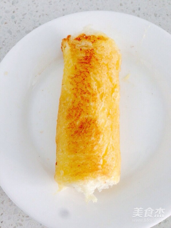 黄油鸡蛋火腿吐司卷