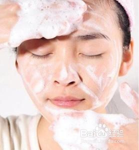 怎样祛斑祛痘和黑头？