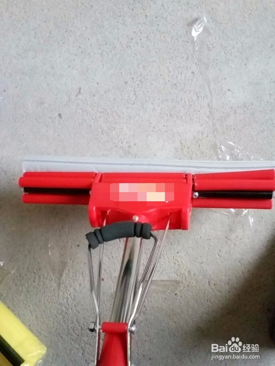 刚买来的海绵拖把怎么装?