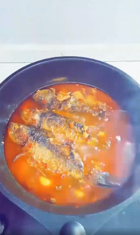 怎么做葱烧鲫鱼
