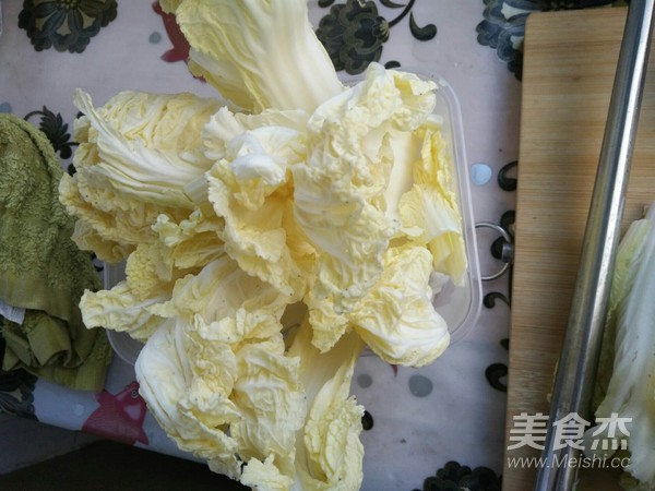 娃娃菜炒肉的做法