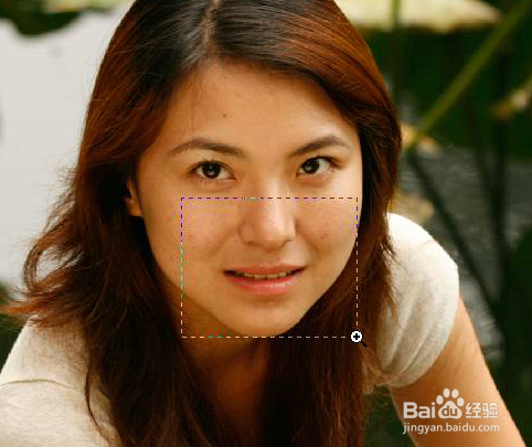 如何利用ps将人变成笑脸