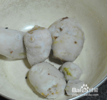 酱汁芋圆的做法