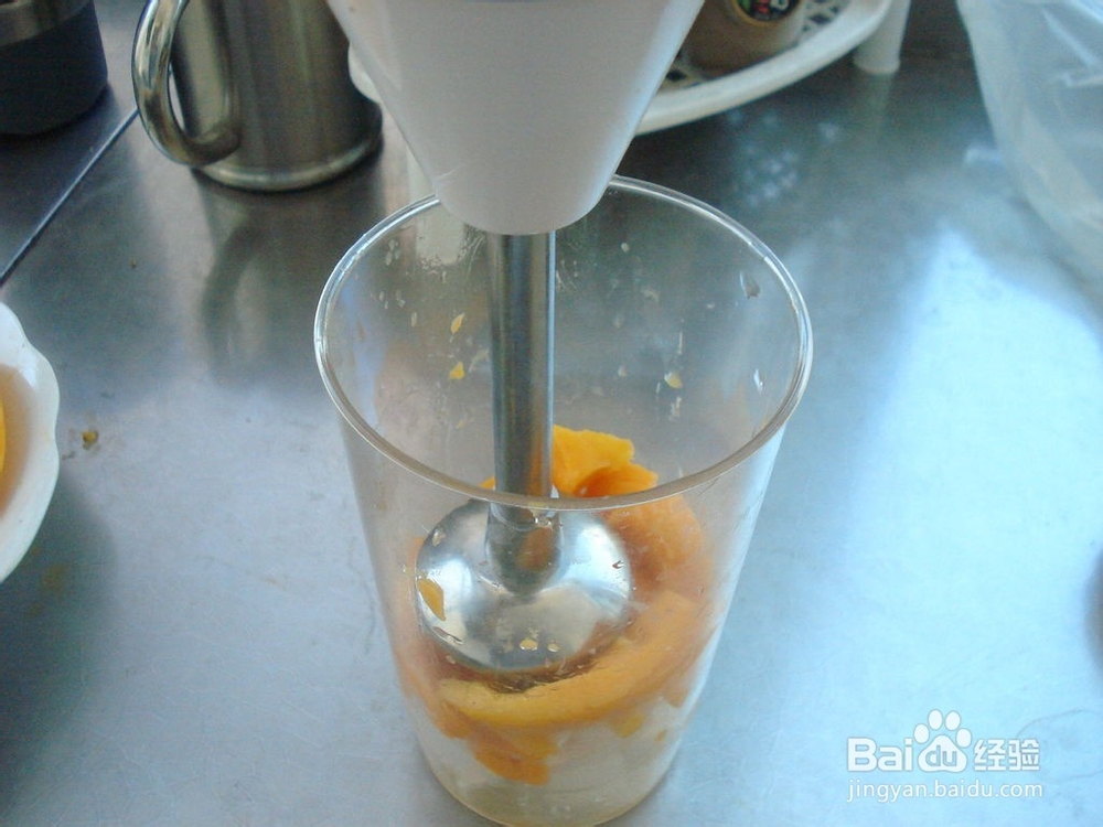 家庭秘制版芒果冰沙