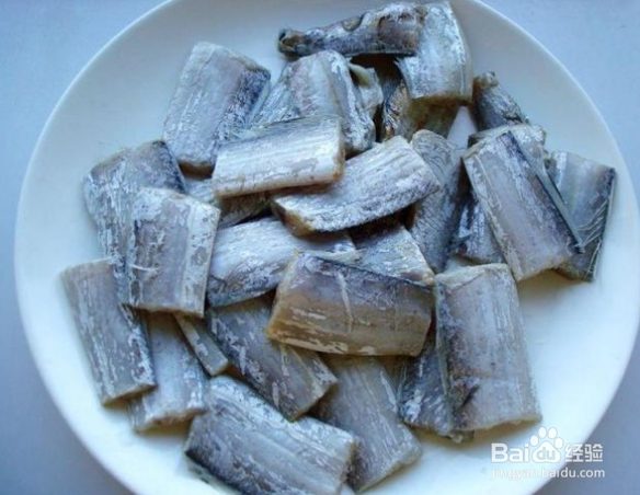 好吃的带鱼炖豆腐