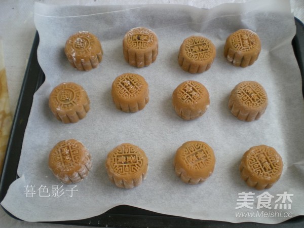 广式咸蛋黄月饼