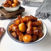 如何做美味的红烧肉炖鹌鹑蛋？