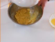 如何制作奶油泡芙(ง •_•)ง