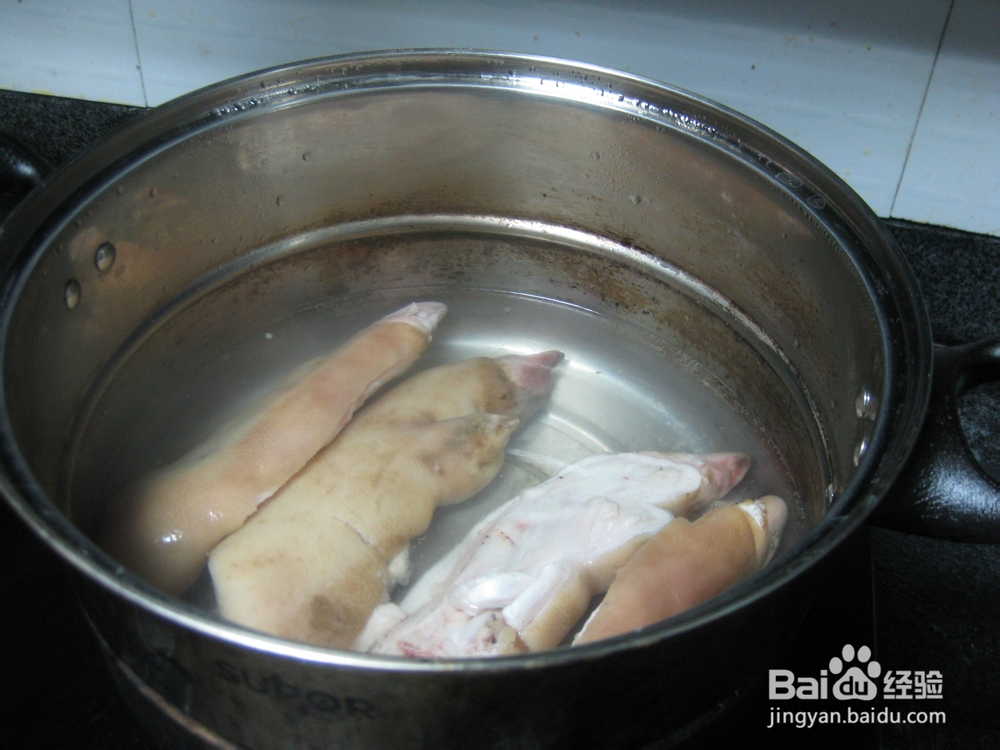 家常美食——卤猪蹄