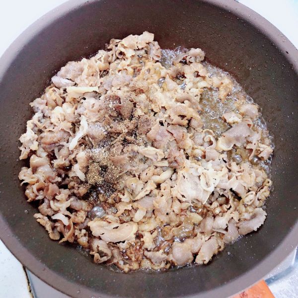 孜然黑椒羊肉卷