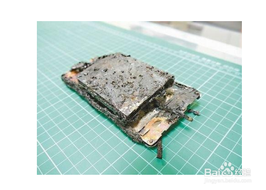 在飞机航班上使用手机及携带充电宝的注意事项