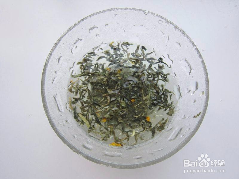 奉玉雪菊罗布麻茶的做法