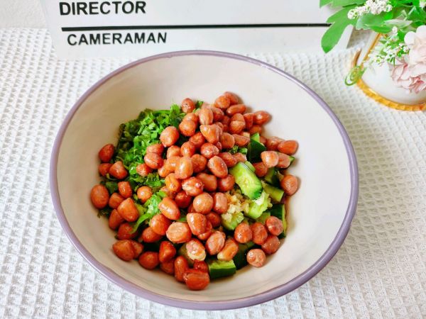 凉拌黄瓜花生米