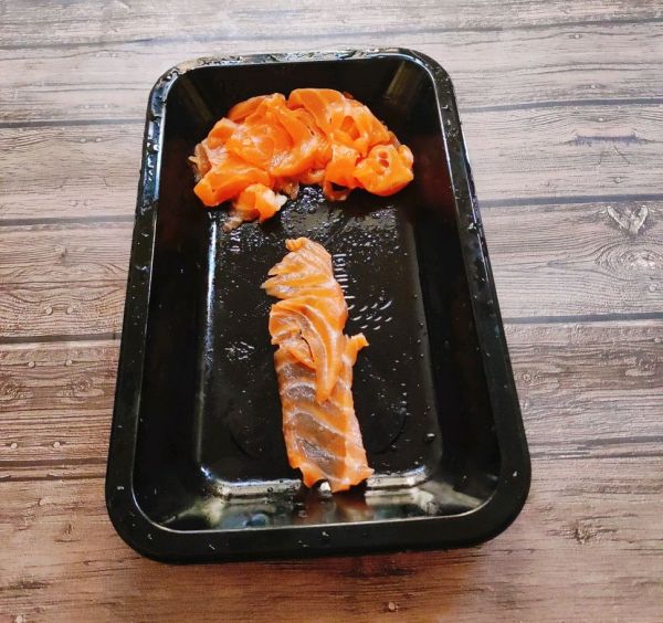 三文鱼花朵寿司黄瓜卷