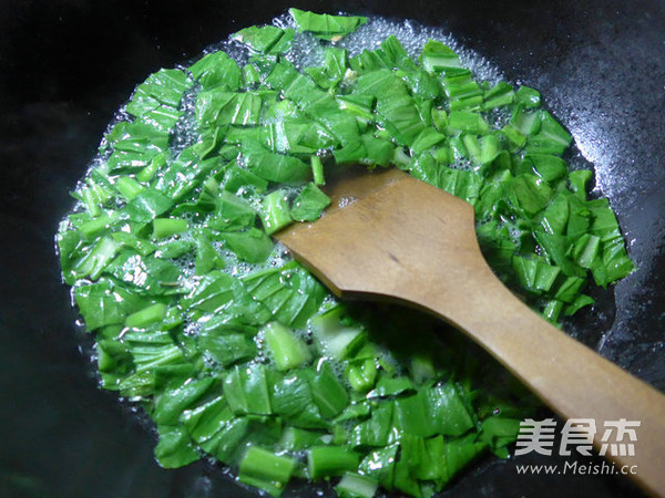 油菜蕻鸡蛋煮汤圆