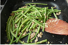 怎样制作肉末炒豆角