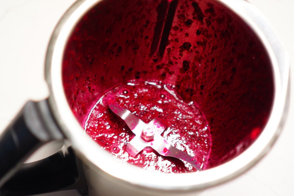 火龙果爱心椰蓉面包