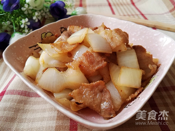 洋葱炒五花肉