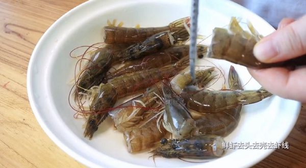 荷包蛋虾仁荞麦面