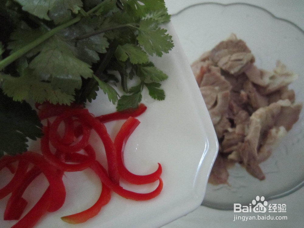 让酒鬼腿软的凉拌腱子肉