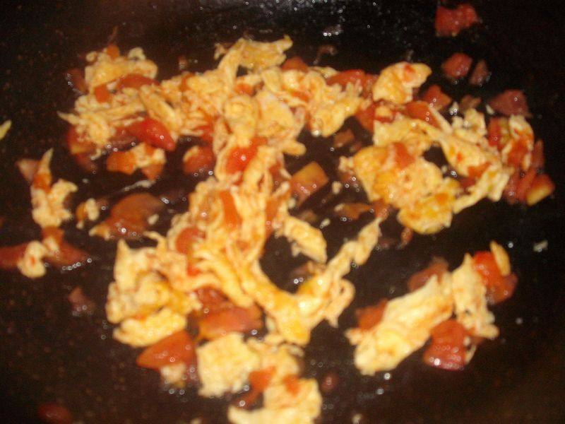 番茄炒蛋馅饼的做法，味道好极了！