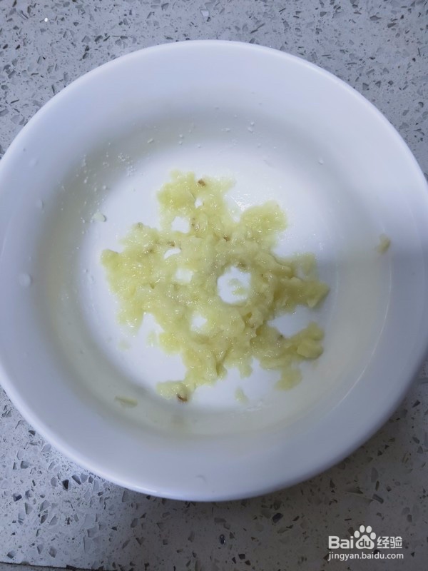 夏天的黄瓜拌凉皮