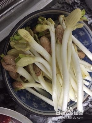 教你怎么做彩椒花生苗