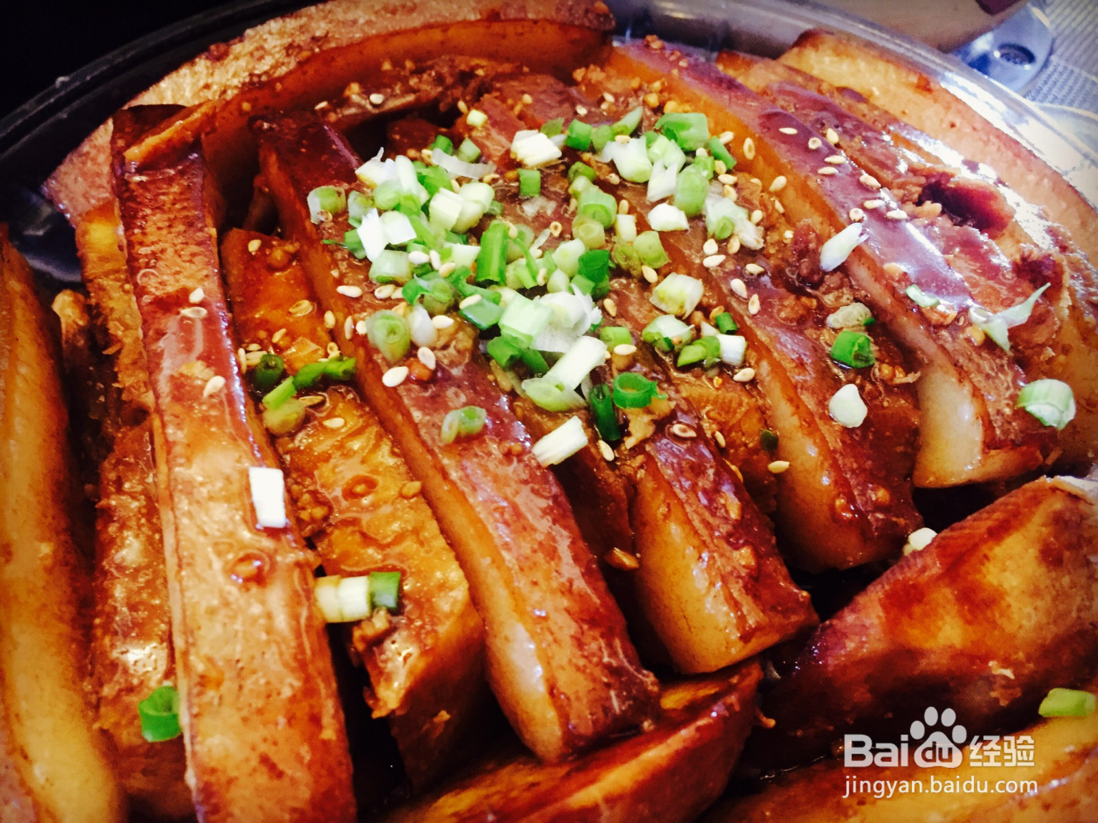 荔浦芋扣肉的做法