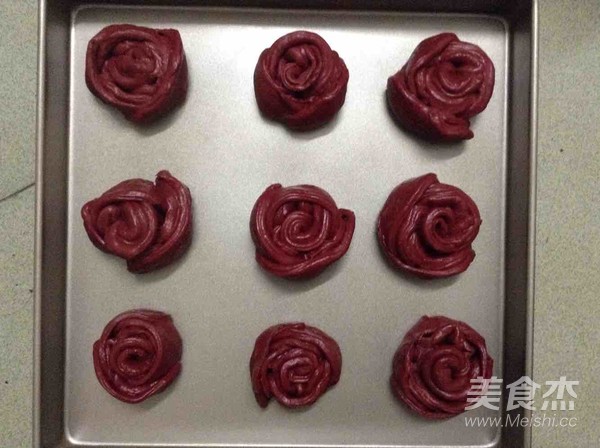 红曲玫瑰花面包