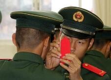 民兵肩章怎么带佩戴