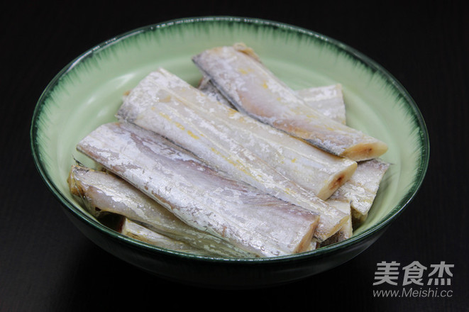 柠檬煎带鱼的做法