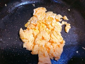 怎样做美味的美式炒蛋鸡扒早午餐