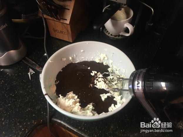 如何制作巧克力红豆沙芝士蛋糕