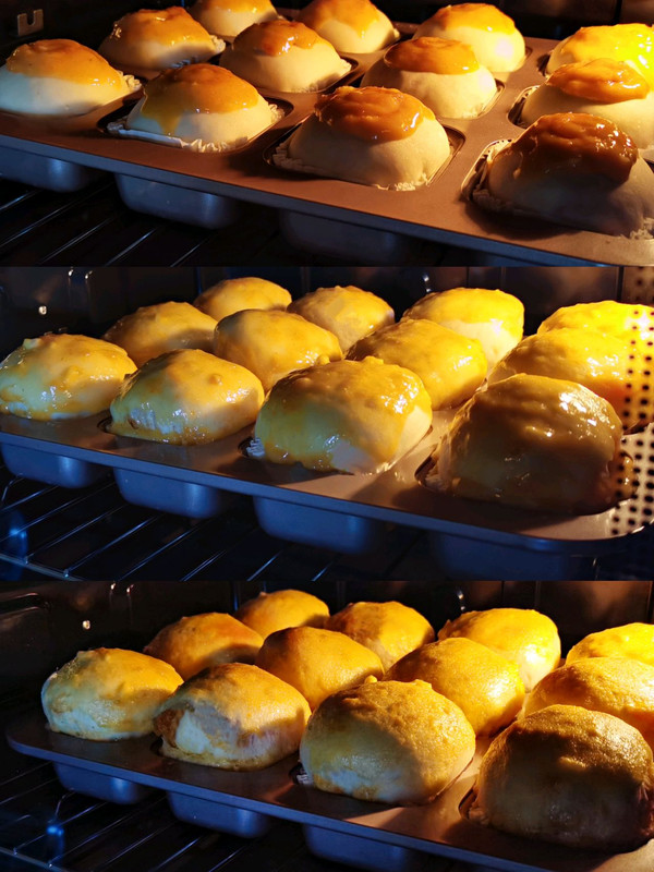 肉松酥皮小面包