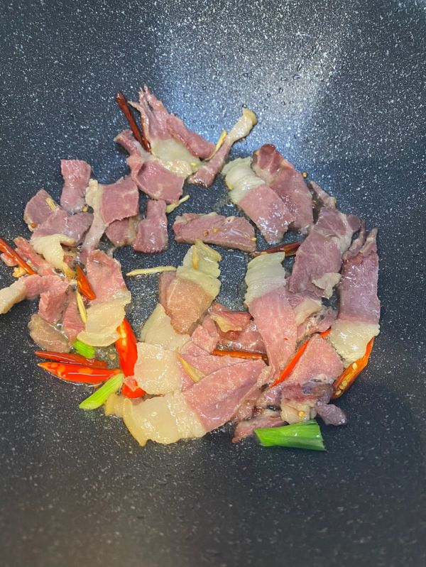 云腿干锅茶树菇