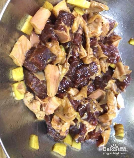 制作牛腩焖土豆