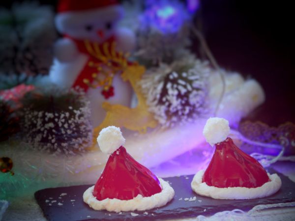 圣诞帽慕斯蛋糕#柏翠辅食节-烘焙零食#