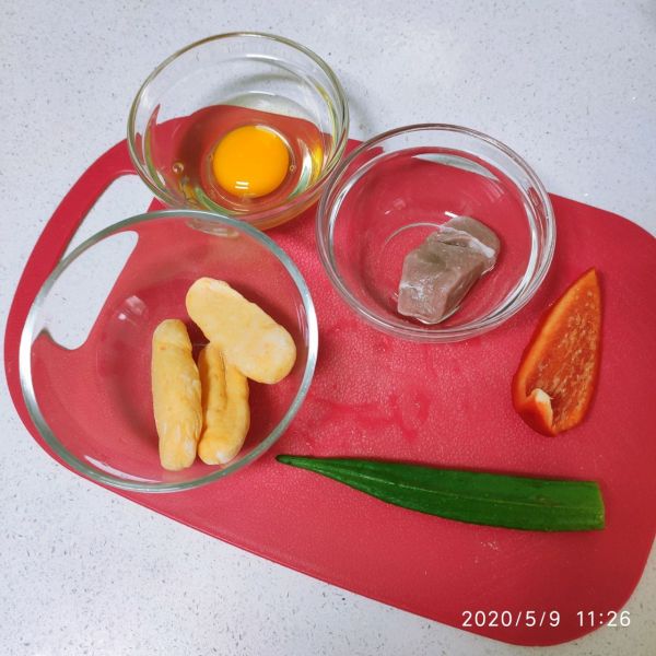 牛肉秋葵彩椒炒馒头