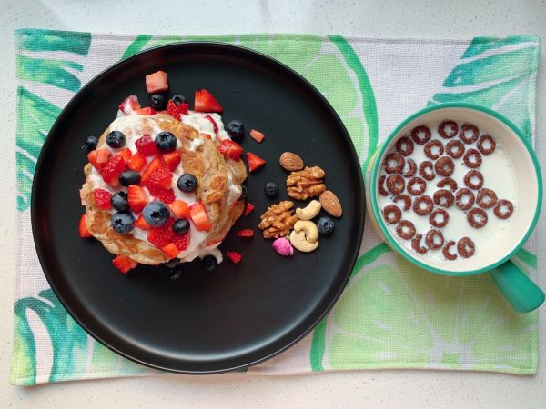 减脂黑全麦酸奶香蕉松饼