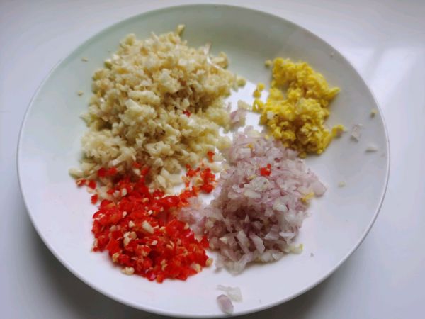 蒜泥魔芋烤生蚝