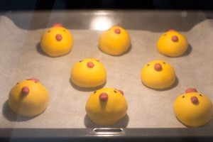 教你怎么做萌鸡奶黄面包