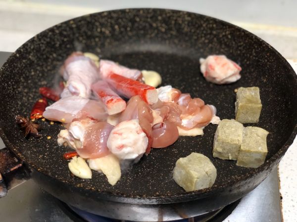 不正宗黄焖鸡煲