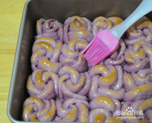 浪漫小点心-玫瑰挤挤面包怎么做？