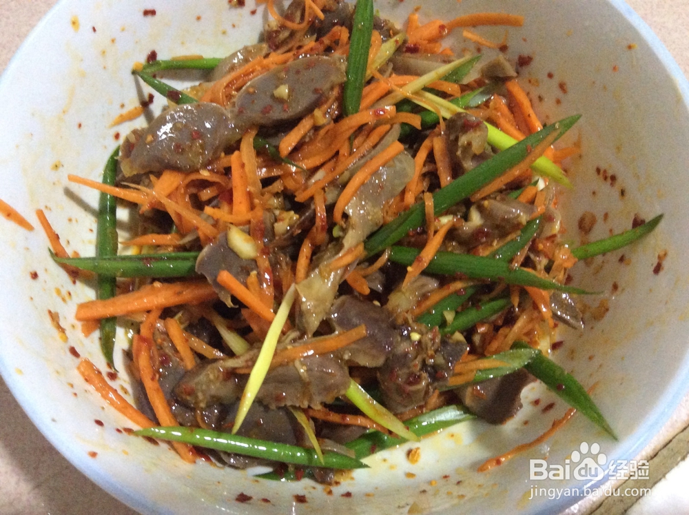 红油鸡菌片的做法