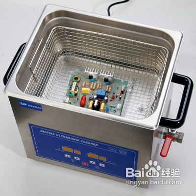 超声波清洗机如何清洗线路板