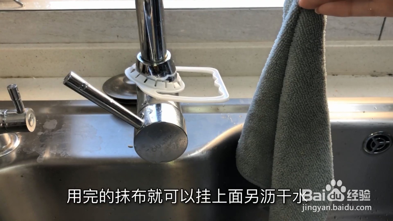 油桶上的提手不要扔,简直太实用了,来学习吧